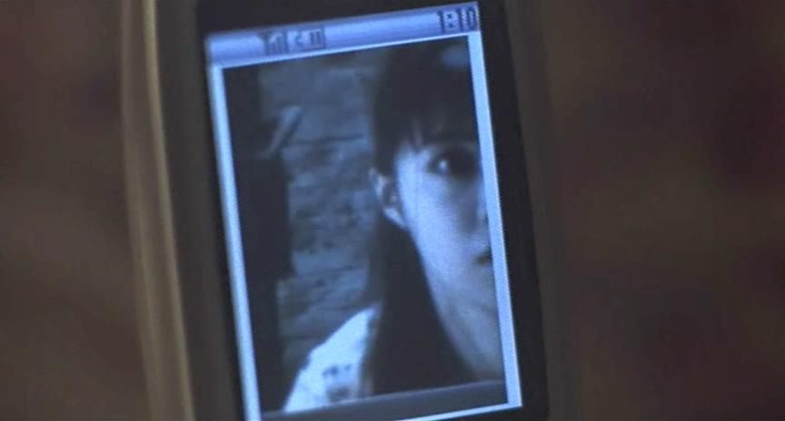 《鬼来电》:吓人程度不输《午夜凶铃》《咒怨》，可惜被人低估