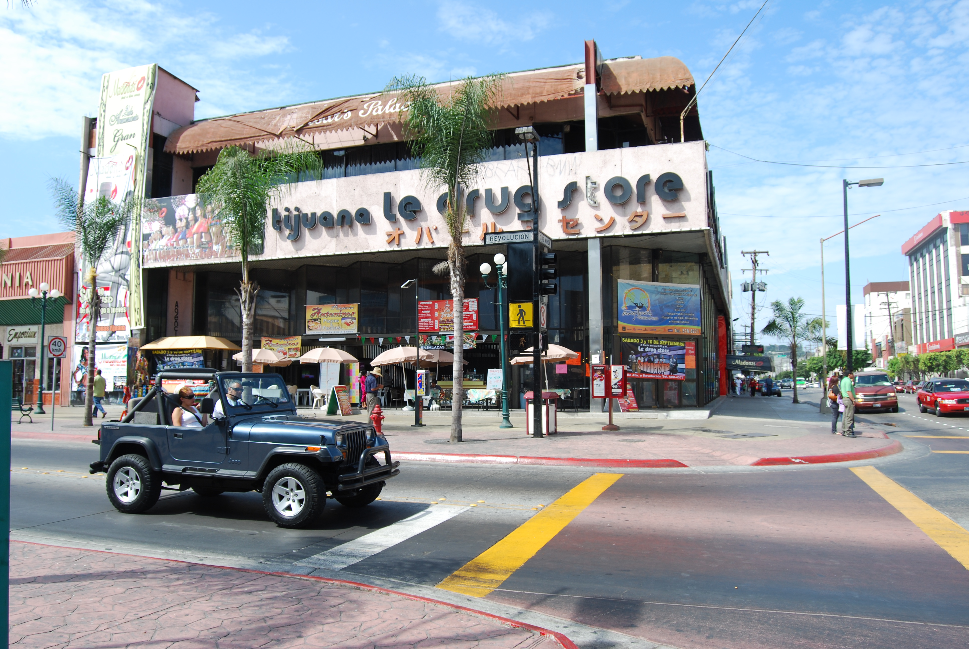 墨西哥蒂华纳美墨边境墙 (美国与墨西哥边境地区旅游)