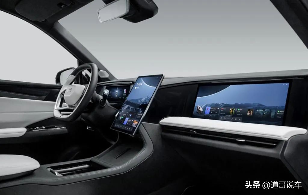 吉利银河l7与比亚迪宋pro冠军版,吉利宋七座