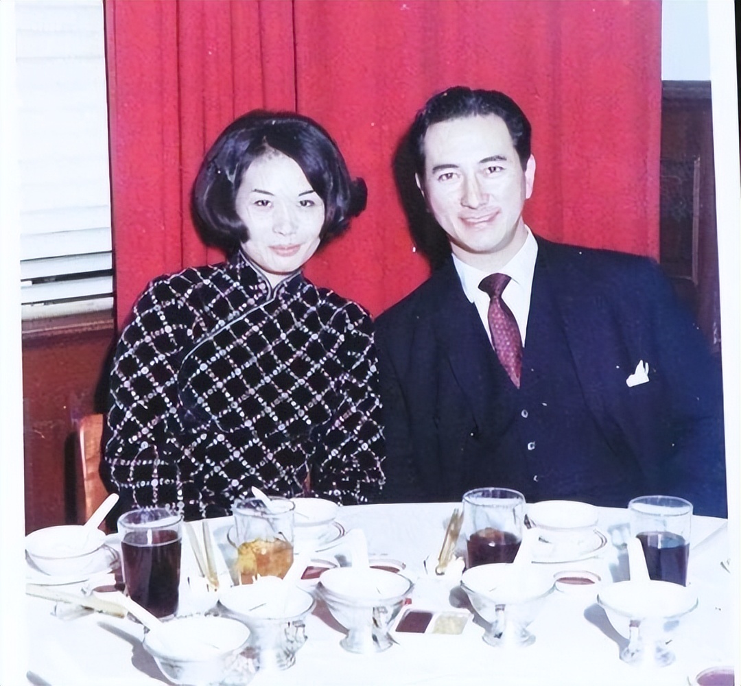 赌王何鸿燊800万,赌王何鸿燊去世谁来抬棺