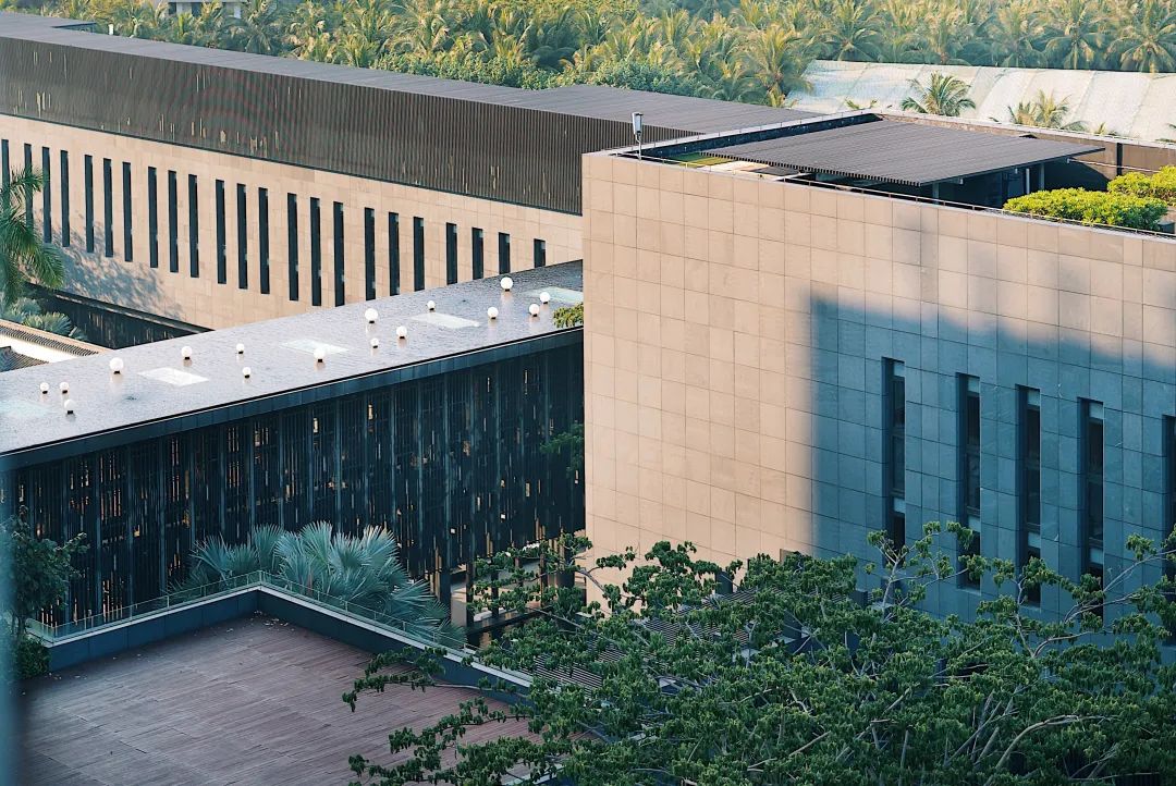 三亚打卡必住酒店之一,三亚十大必住酒店推荐排名最新