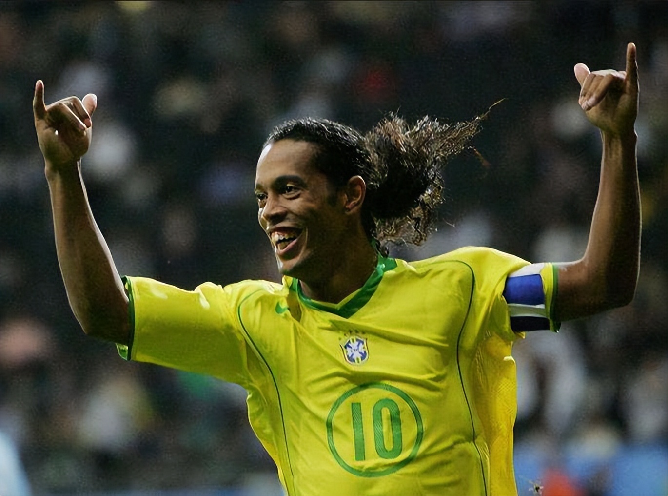 内马尔追平大罗进球纪录,内马尔巴西10大进球