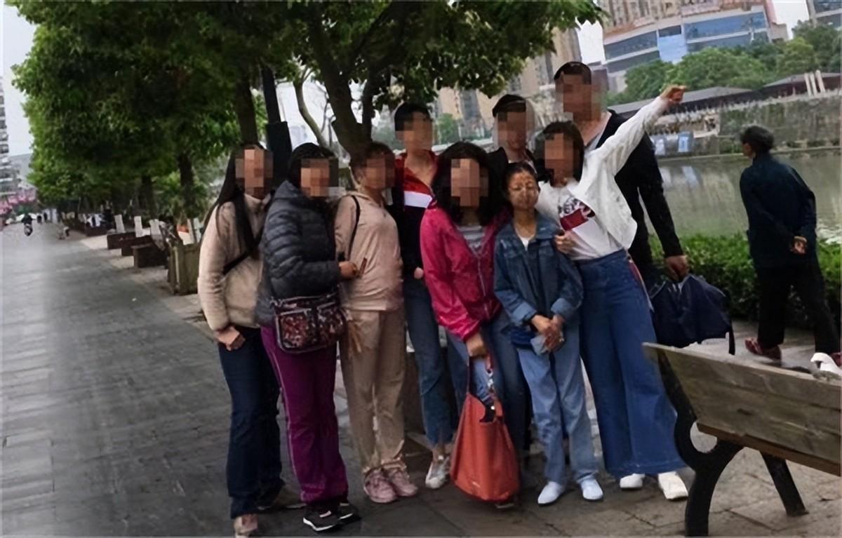 43斤女孩吴花燕离世校方怎么回应,43斤女孩吴花燕病前照片