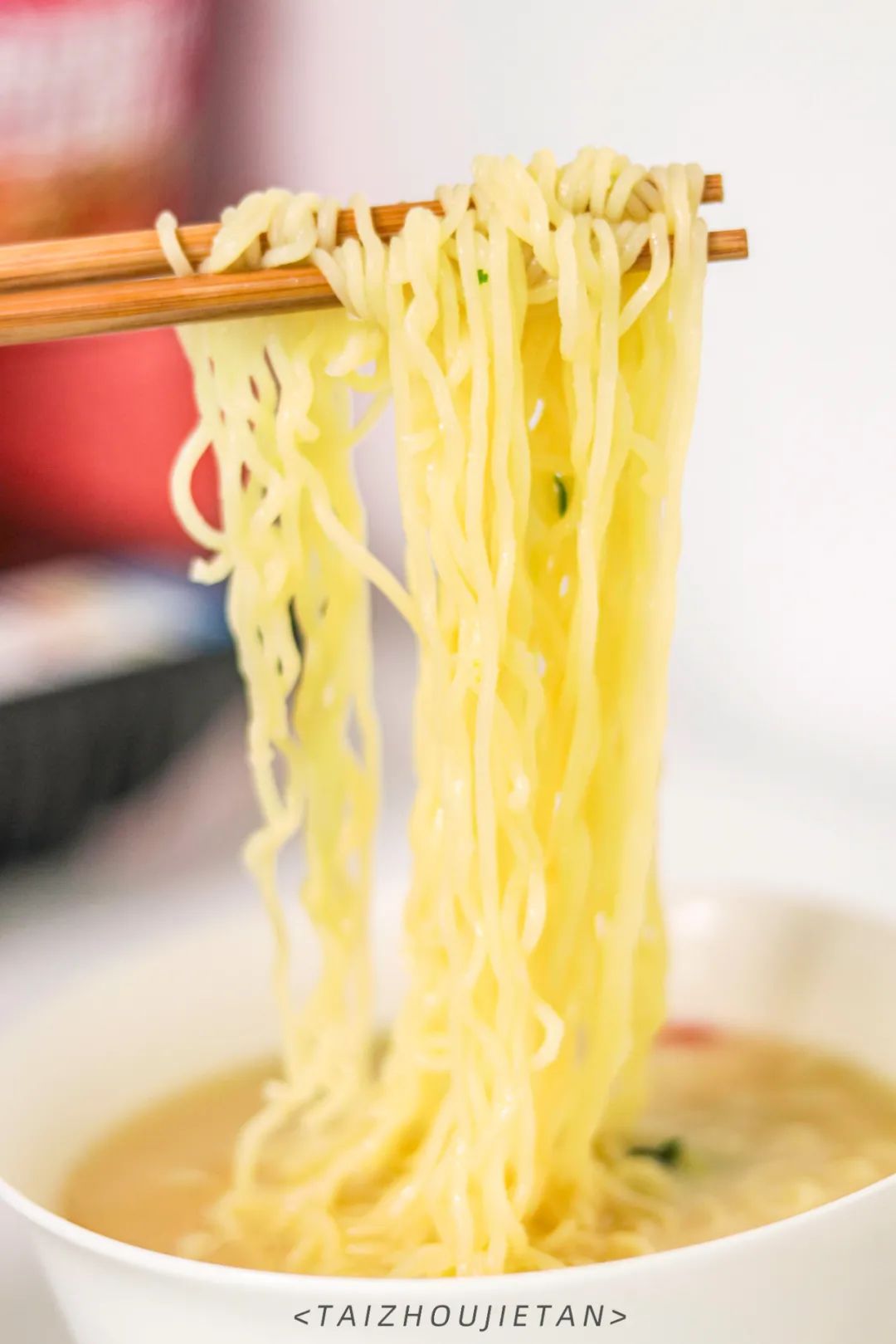 白象方便面是不是全网卖完了,白象方便面卖的不便宜