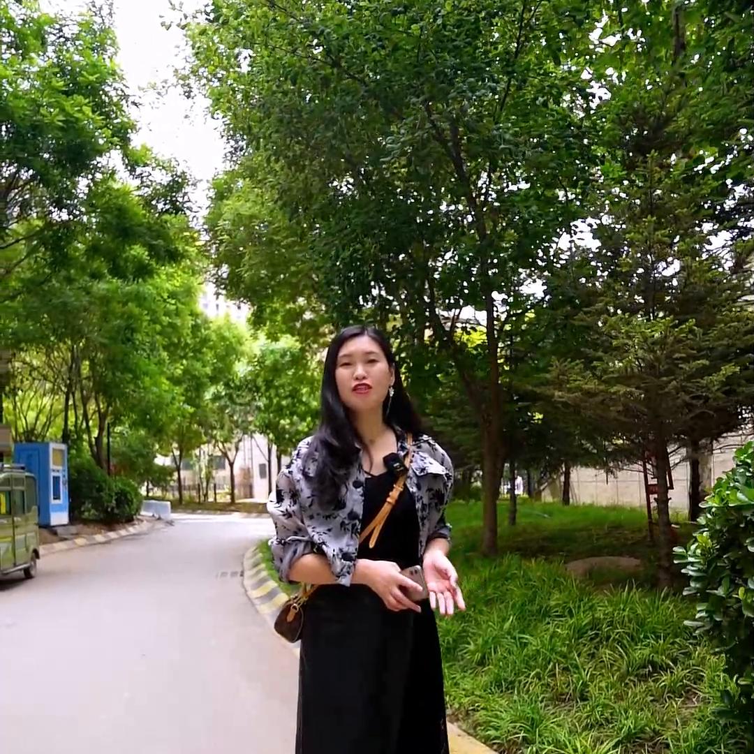 娟姐回访老客户第三集:女儿留学归来全款给母亲买别墅!选...