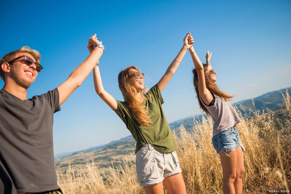 如何用英语介绍朋友句子,如何用英语介绍朋友初中
