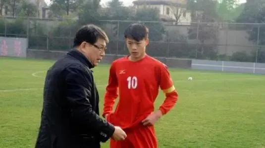 2023年中国十大足球青训排名,中国足球青训选拔机制