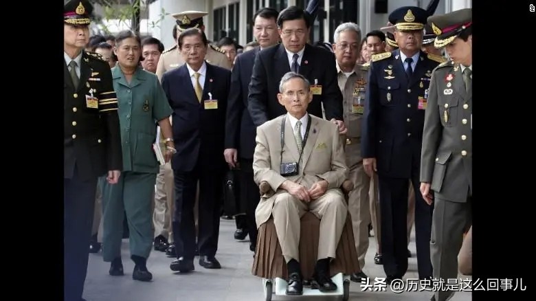 泰国国王拉玛十世真的不得人心吗,泰国历代国王拉玛九世