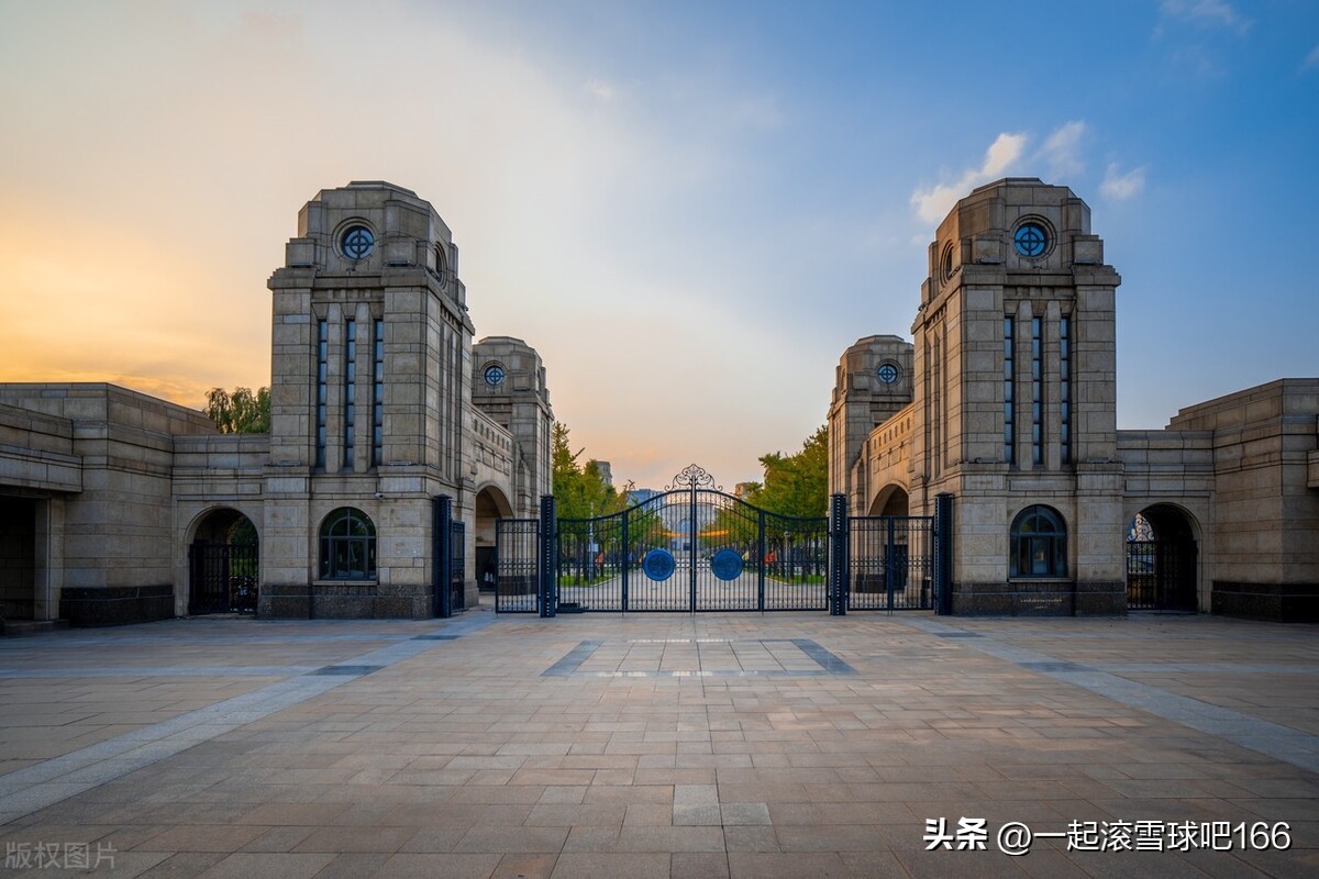 香港教育大学qs世界排名2022,中国qs排名最高的10所大学