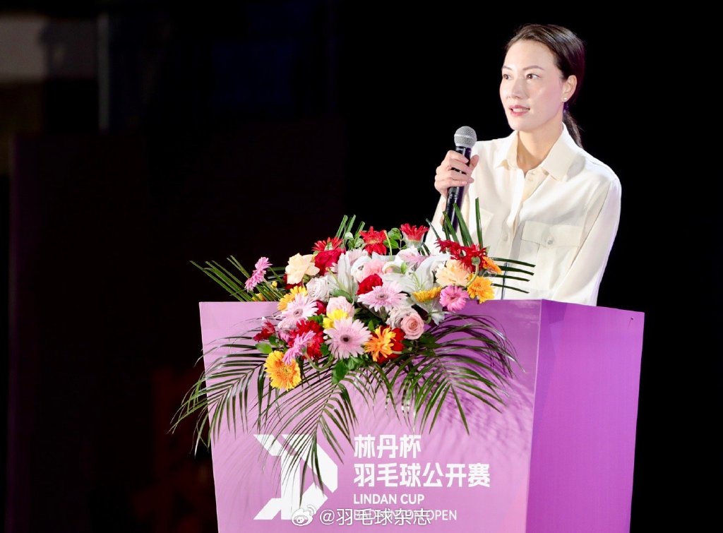 林丹生涯赚了多少钱,林丹当了多久的世界第一