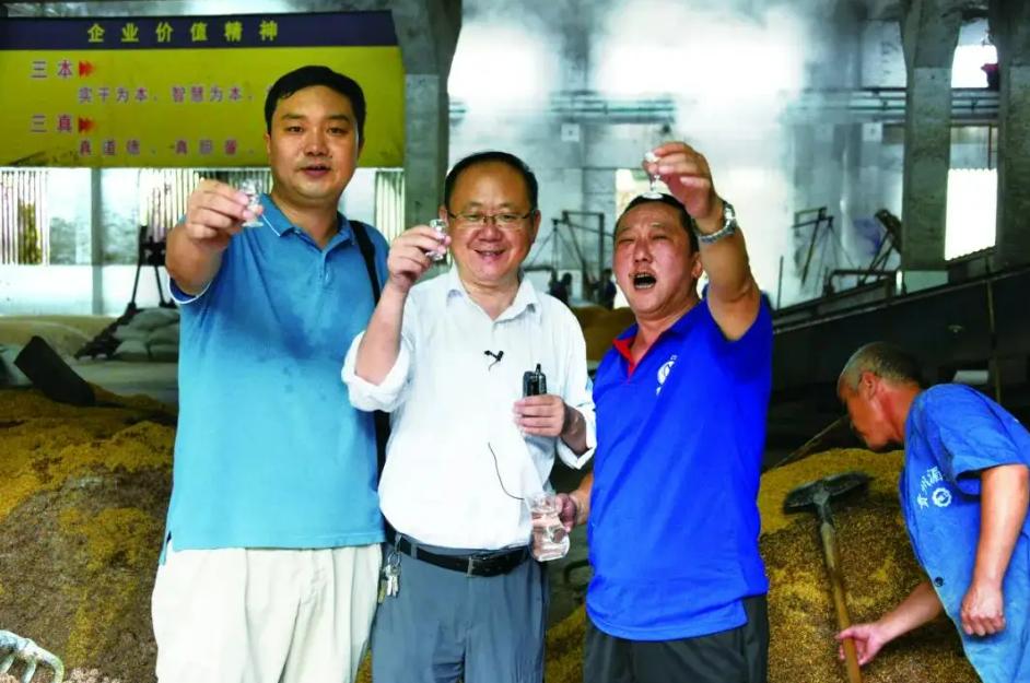 很多英国人来中国的原因,大批英国游客来到中国的目的