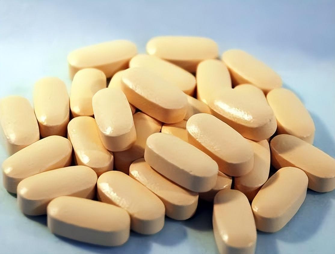 什么时间吃钙片补钙效果最好,什么时候吃钙片补钙最好