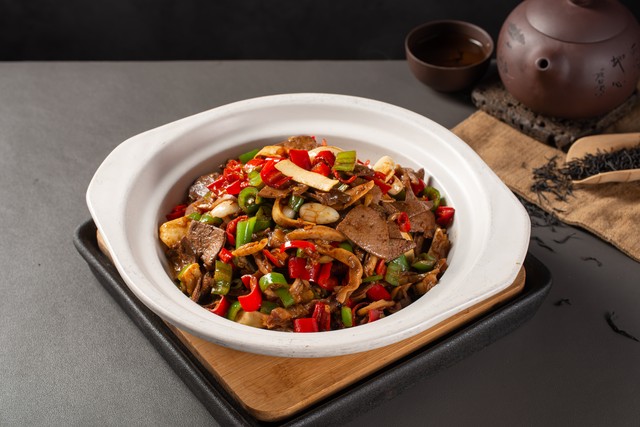 猪肝五花肉怎么炒又嫩又好吃,卤好的猪肝怎么炒好吃又嫩宝宝吃