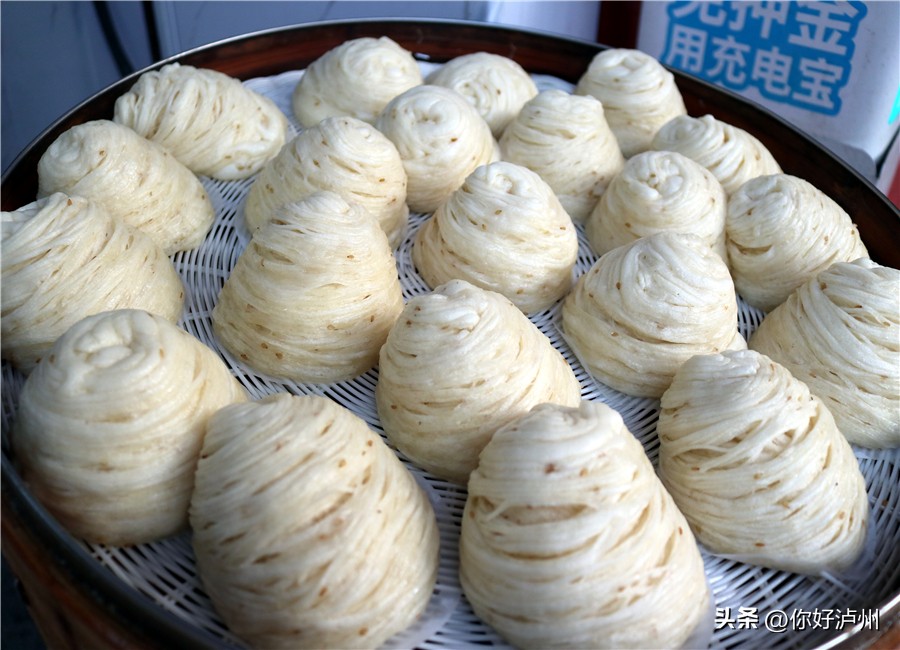 花卷是糕点吗,花卷是面包吗