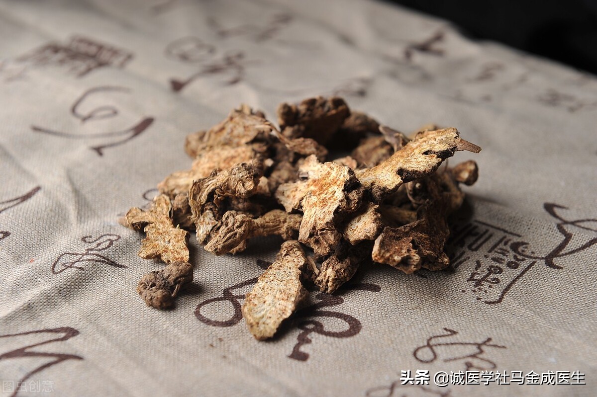 阴囊潮湿?介绍一剂四味药,助你清热祛湿,让你无湿清清爽爽