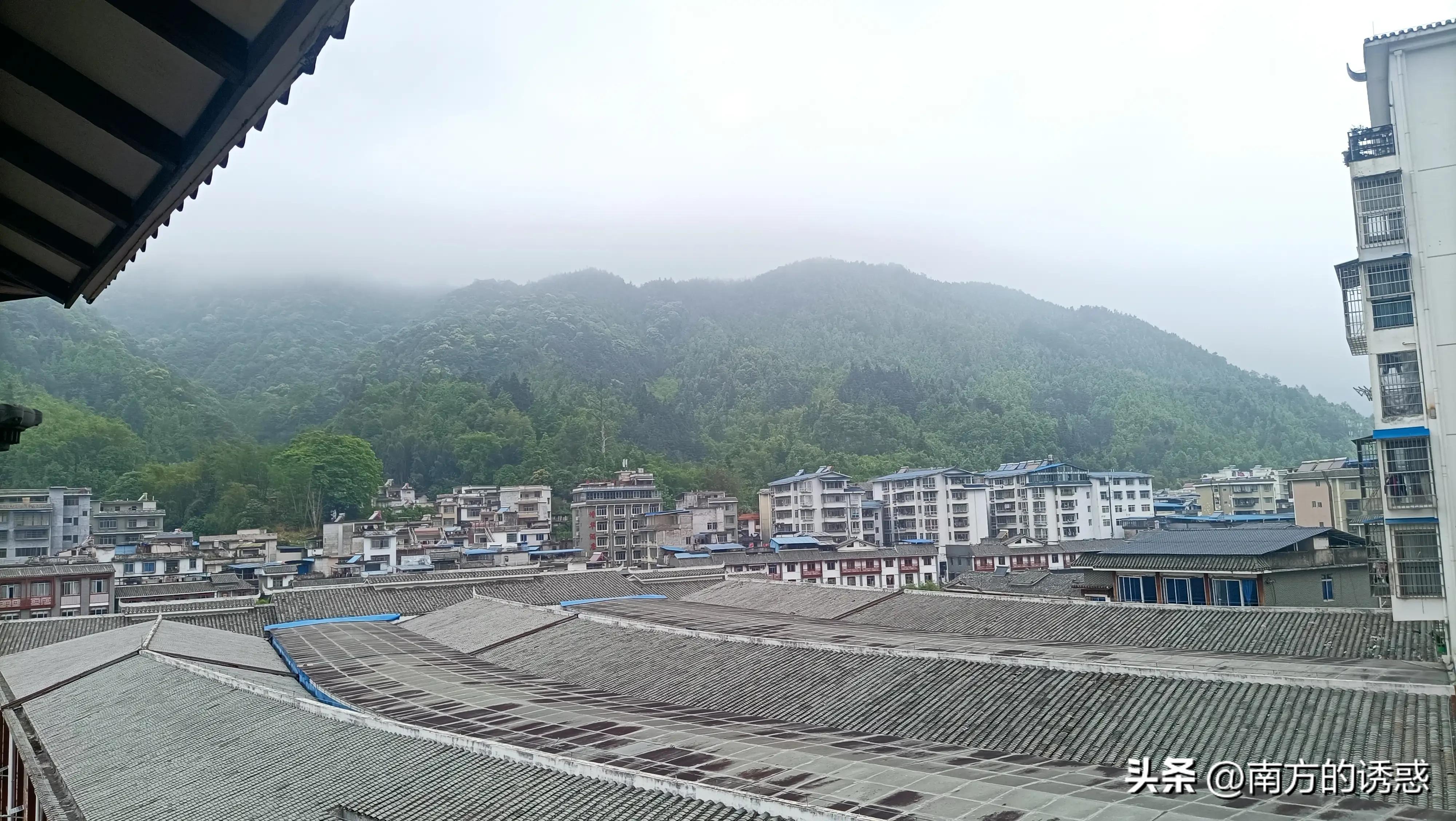 金秀周边哪里有小河可以玩,金秀镇附近小溪