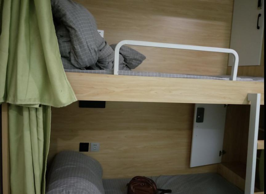 上海青旅挤满了年轻人,上海青旅奋斗的人们