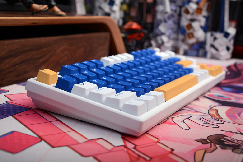 你见过带摇杆的键盘么，HELLOGANSSHS75T三模机械键盘开箱