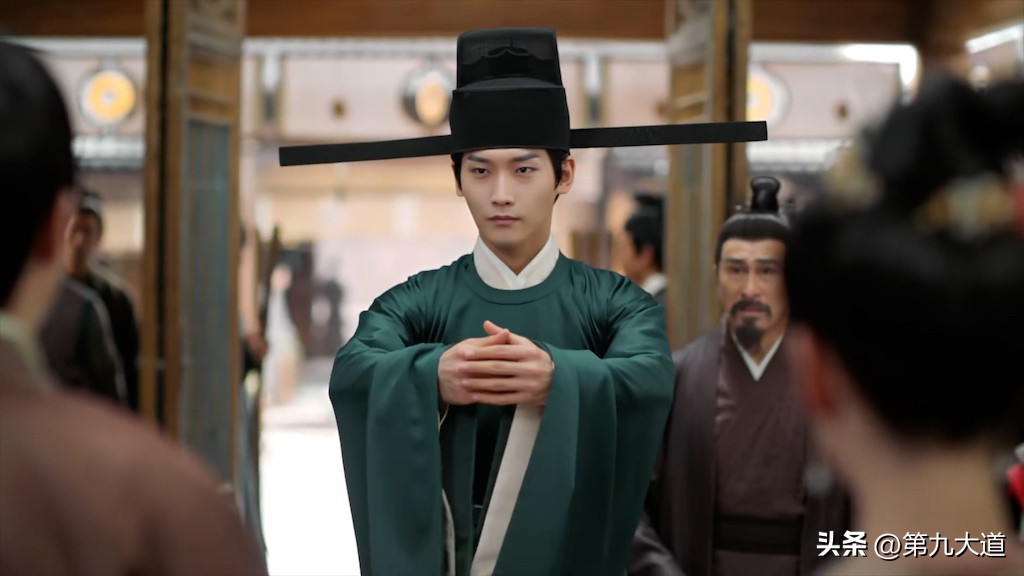 邢昭林新剧刚开播差评一片，看十分钟就弃剧，问题出在哪？