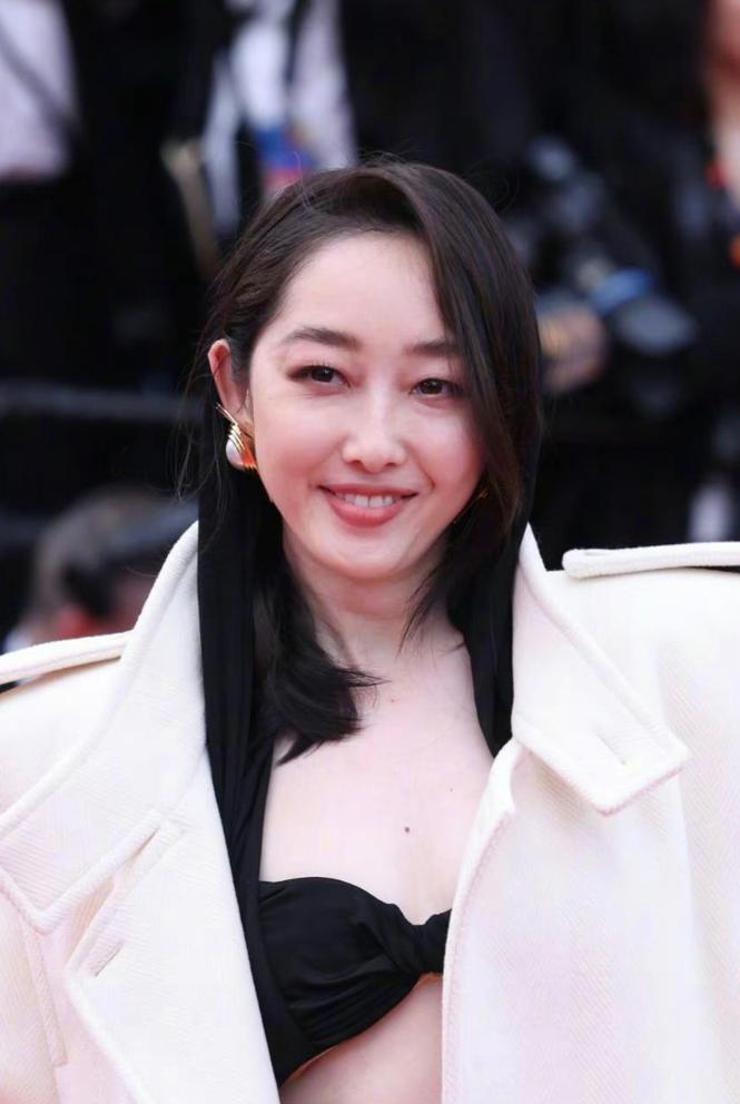 姣斿熀灏兼吵琛ｅ鍥芥槑鏄熼伄鑲夌┛鎼浘,鏄庢槦娉宠。澶栫┛闇茶叞椋庢牸