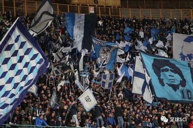 德劳伦蒂斯：自我独裁与文艺复兴