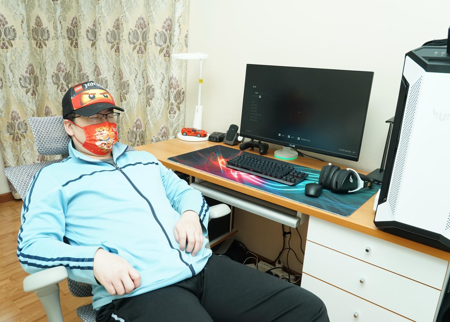 实用至上，久坐腰不累腿不麻的高品质人体工学椅：保友优旗舰W2代