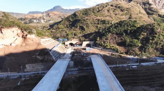 新春走基层开门红,新春走基层抢修油井夺取高产