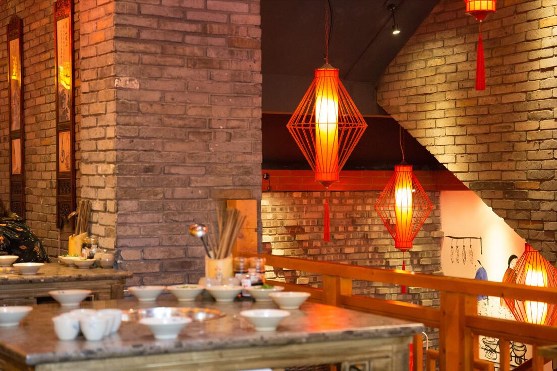 开火锅店什么火锅才火爆,自助火锅好还是自己开火锅店好