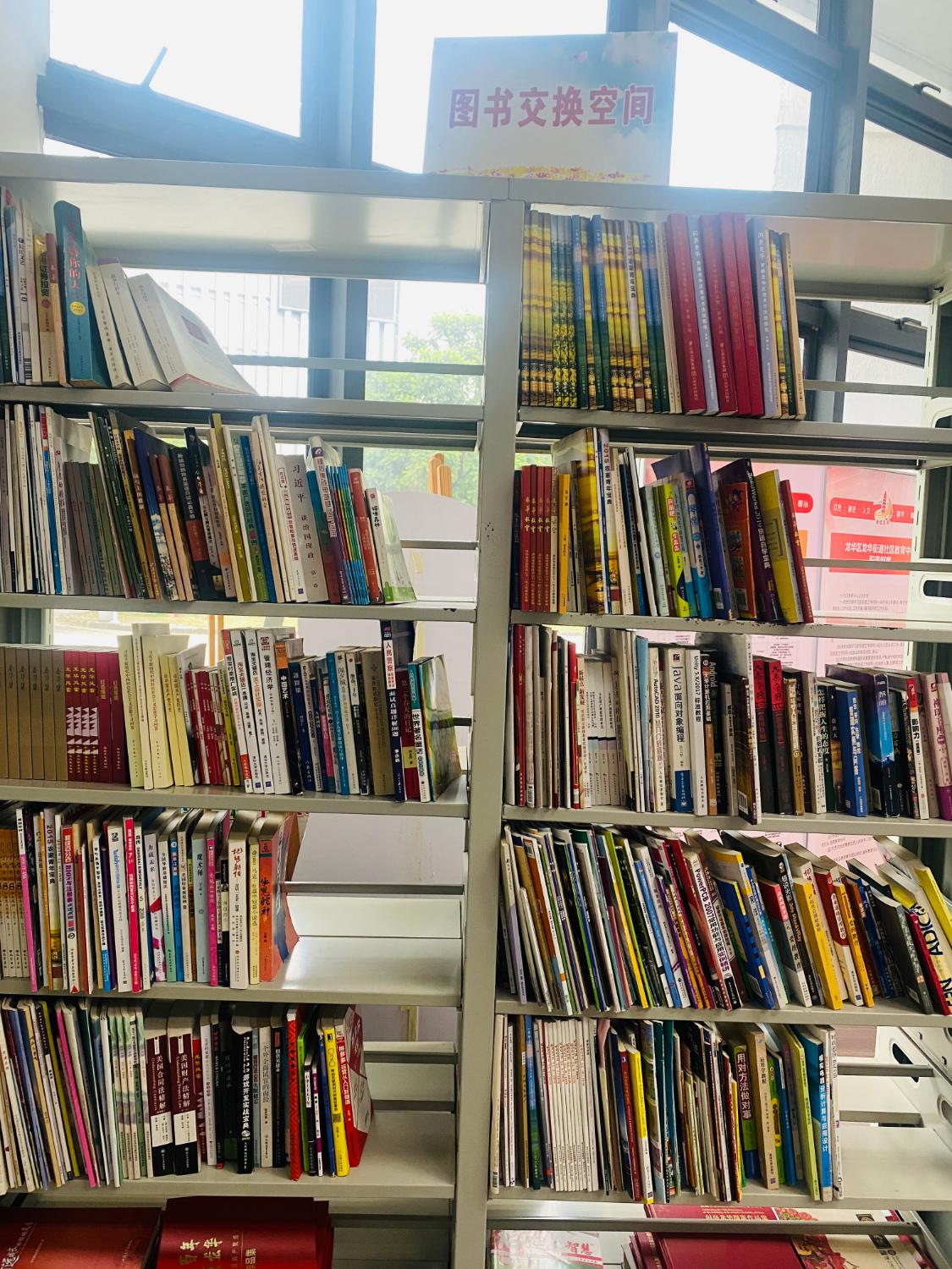 深圳图书馆最佳看书位置,深圳龙华图书馆儿童看书攻略