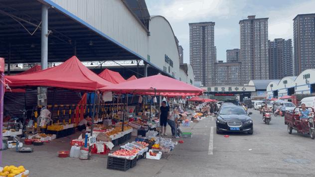 西安曲江哪里有大型批发菜市场,深夜西安十大农贸菜市场