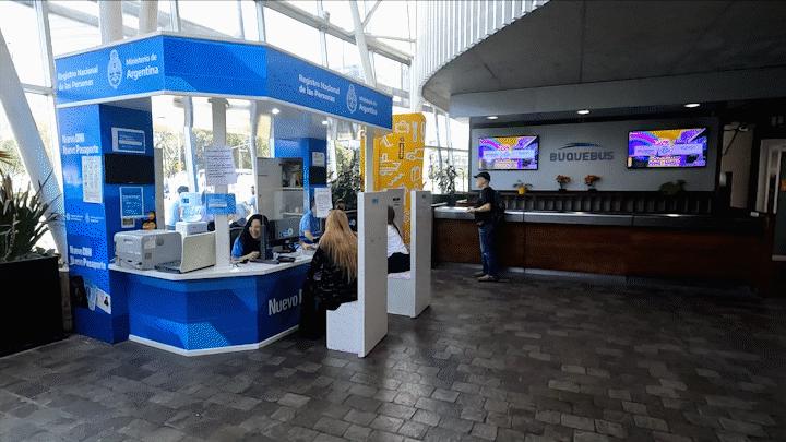 花了6000元在海上吃西餐,花了8000块钱到河里面吃一顿饭