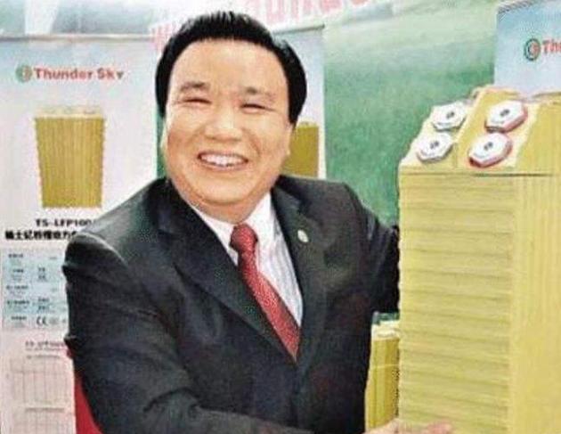 向美国捐钱的钟馨稼现状如何,钟馨稼给美国捐款