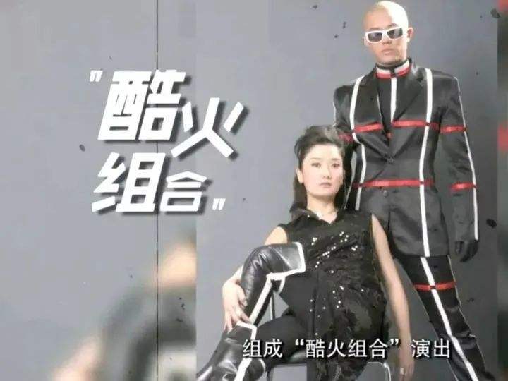 凤凰传奇曾毅和玲花现状,年后再看凤凰传奇曾毅玲花的境遇