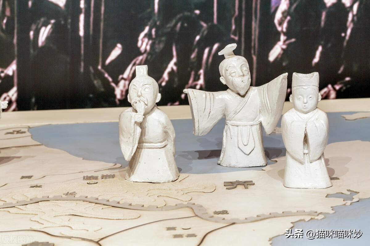 简单叙述一下心口不一的心理现象,如何看待那些心口不一