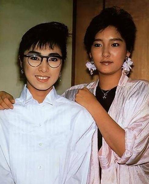 同父不同命的姐妹花：55岁雪梨三段感情坎坷，65岁米雪痴爱一人