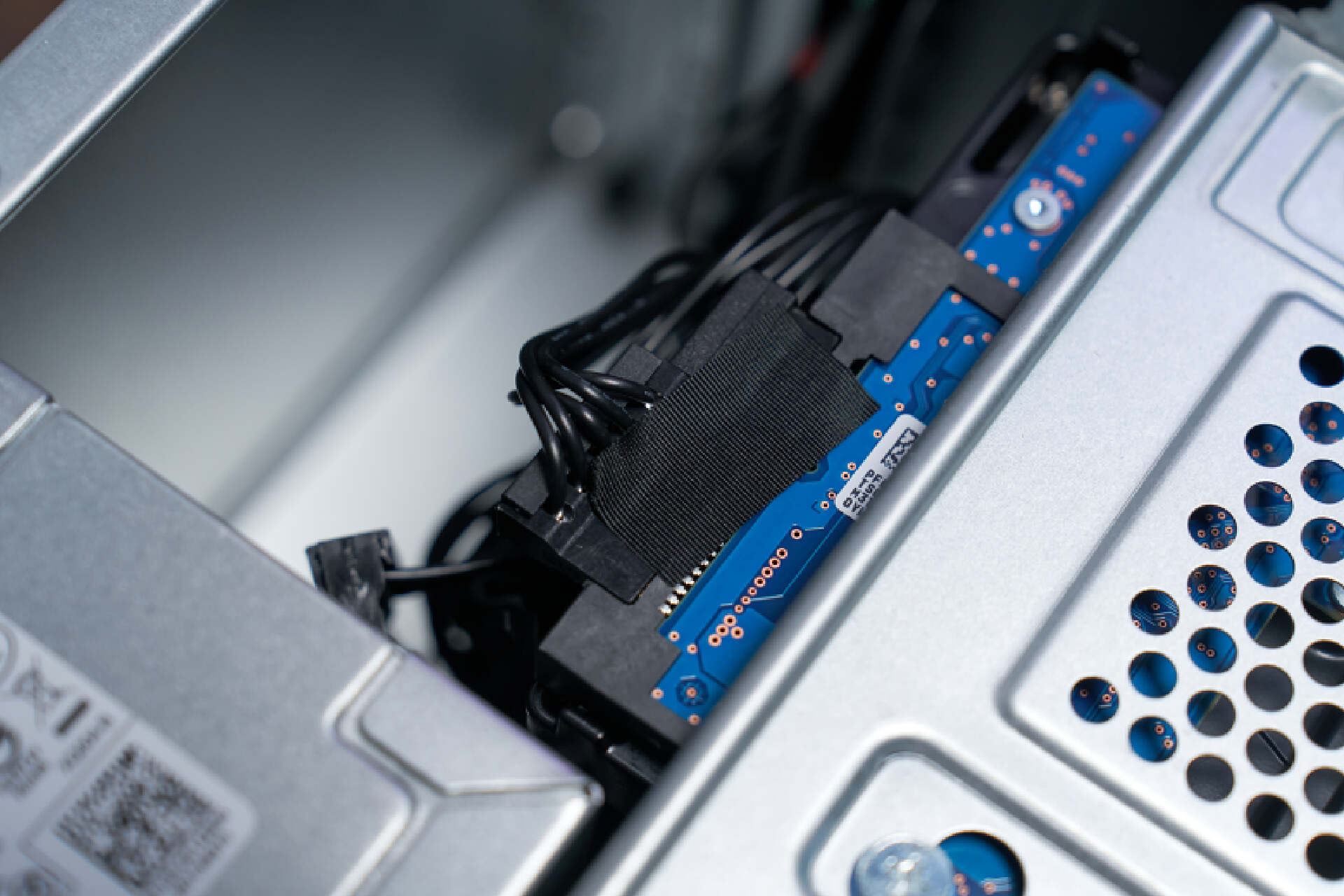 华硕天选x2023台式机改装,华硕天选x2023台式加硬盘