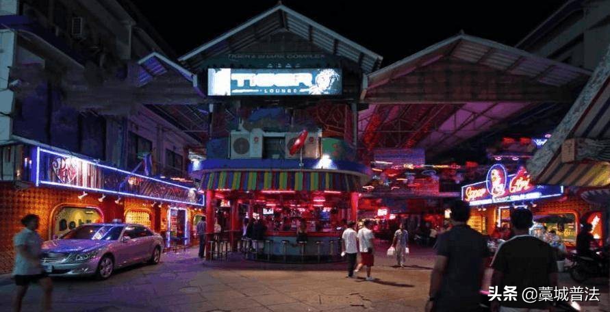 富婆朱丽丽事件,杭州富婆朱丽丽的奢侈生活