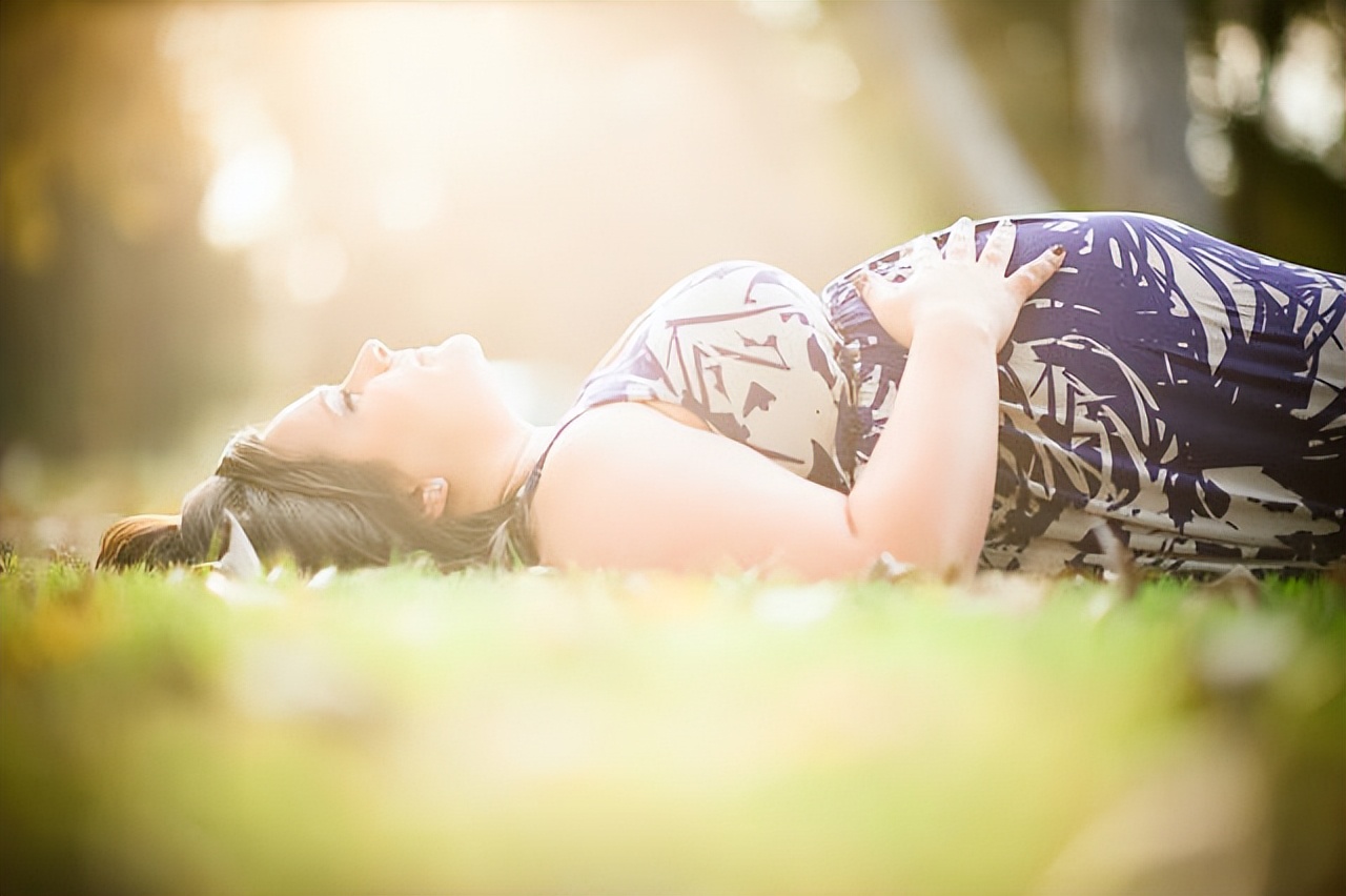 40周还没发动要去医院做产检吗,40周还没有发动要不要去医院