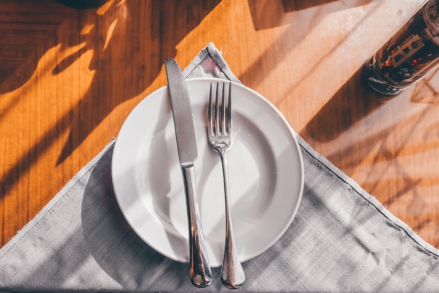 佳能16-35mm2.8f镜头一代评测,佳能rf15-35f2.8镜头值不值得买