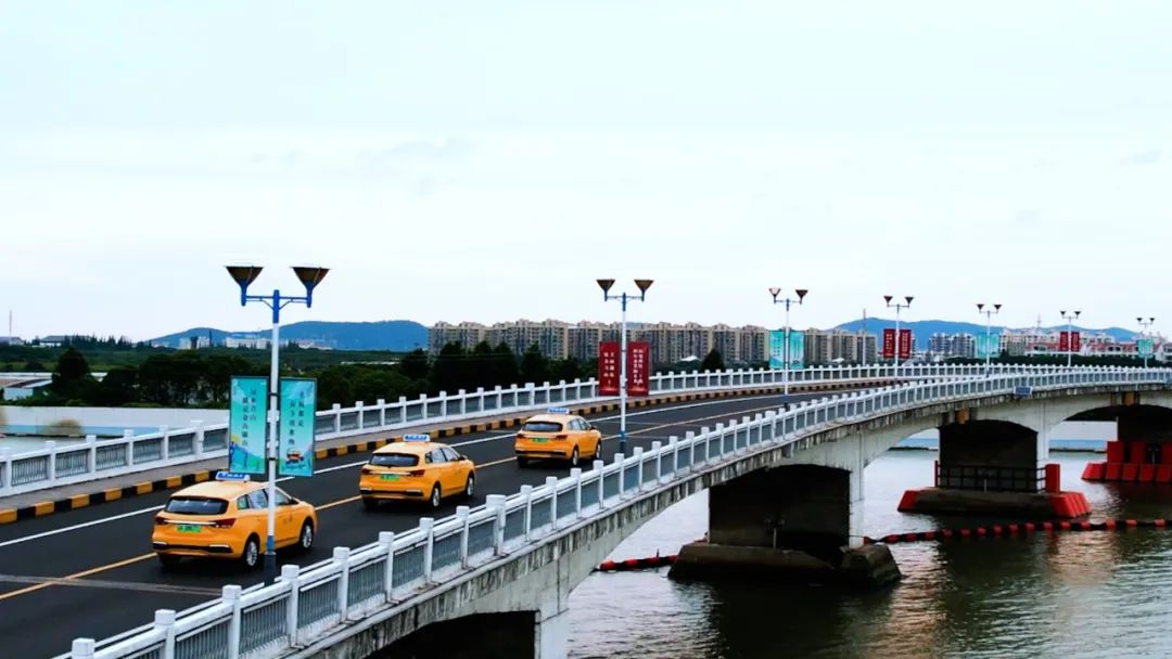 无锡新款出租车,无锡国产高端新能源出租车