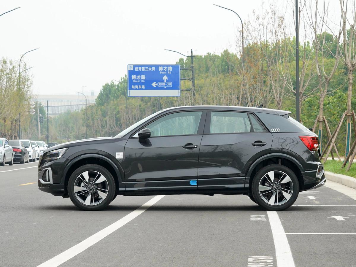 上海奥迪q2le-tron2019款纯电智享型,年轻小资suv的新选择奥迪q2l