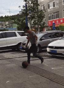 搞笑gif看着都提心吊胆还好没出事,搞笑gif表面稳中带皮实则慌中带急