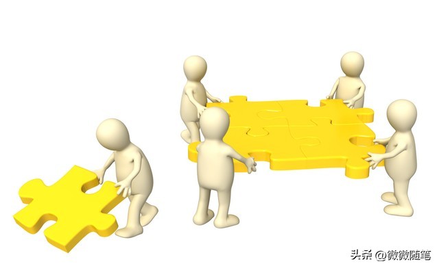 一次9块，包月180块，成绩不好没有生意，她不仅挣了钱还成了学霸