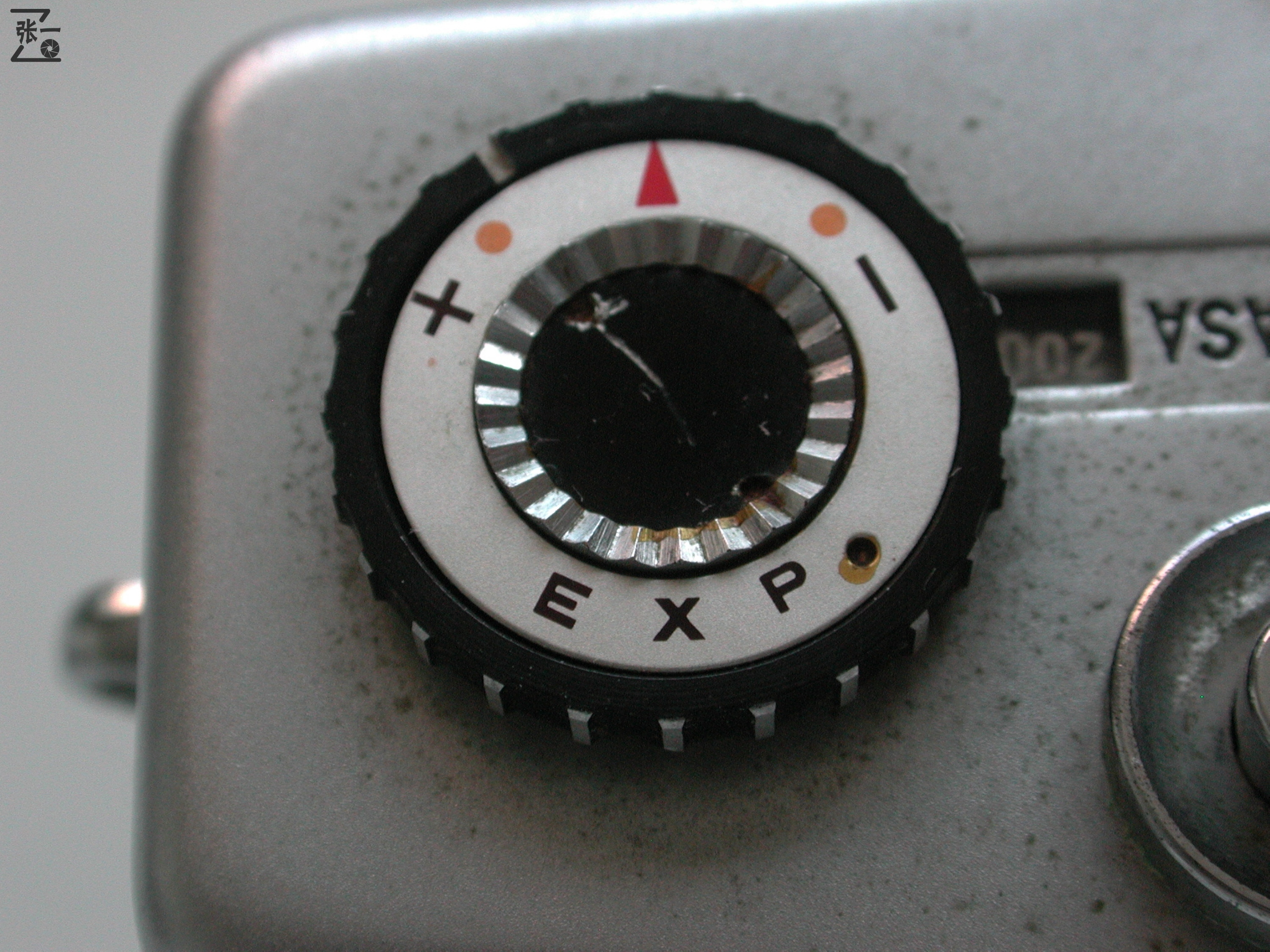 倒片旋钮在机身侧面的日本Fujica35Auto-M旁轴相机!1962年问世