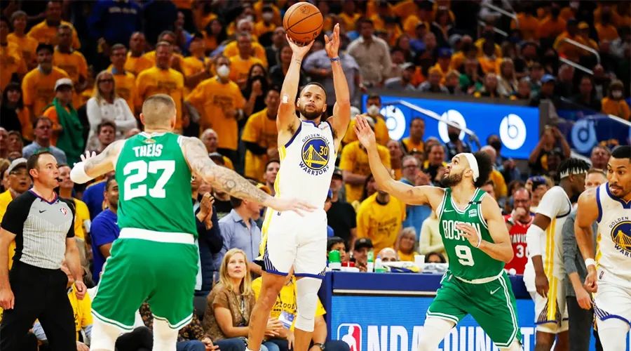 格林g2搞笑解说,格林与库里激烈讨论