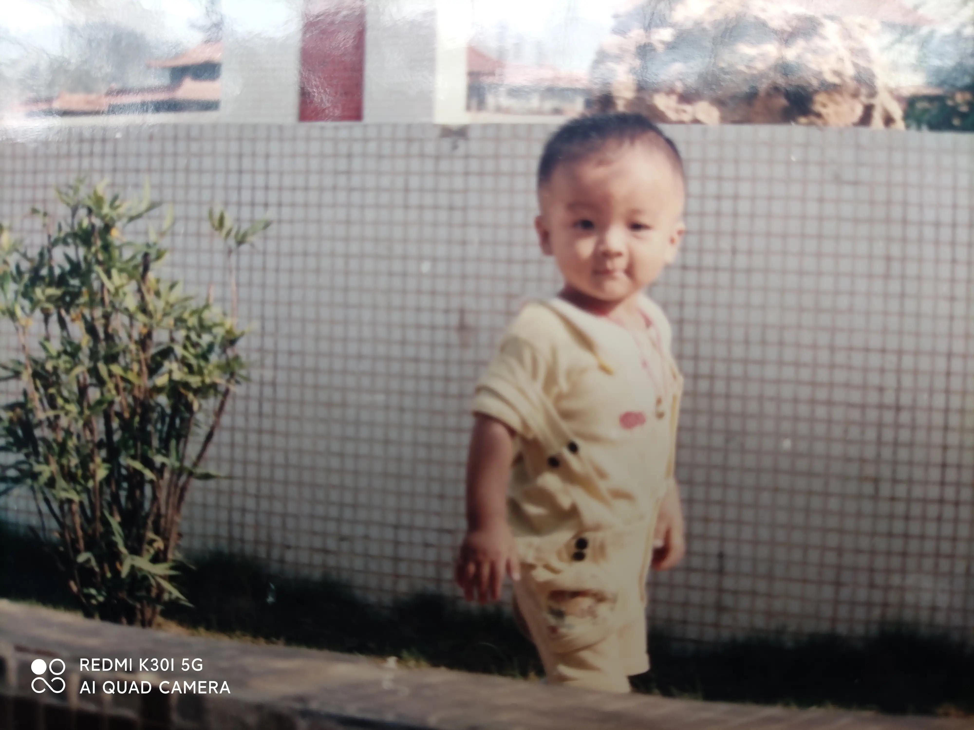 奔跑的气球,倔强蓝气球