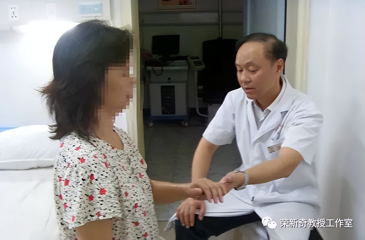 躁郁和抑郁的区别以及治疗的介绍,躁郁症抑郁了怎么缓解