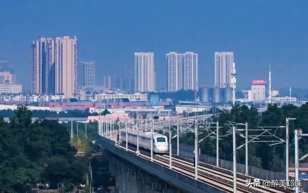 邛崃市创建先进县,西部百强县邛崃排名24位