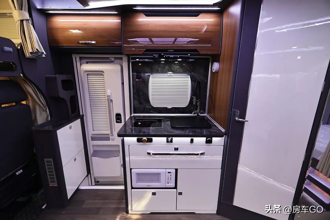 蓝牌c本房车内尺寸一般多少,蓝牌c照就能开的大号房车