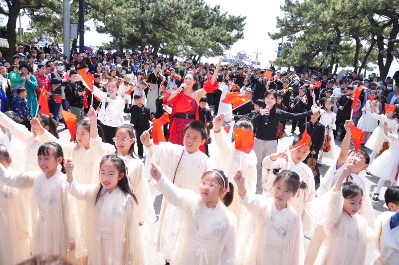 “青青之岛，爱乐之城”第十三场小提琴快闪活动精彩上演